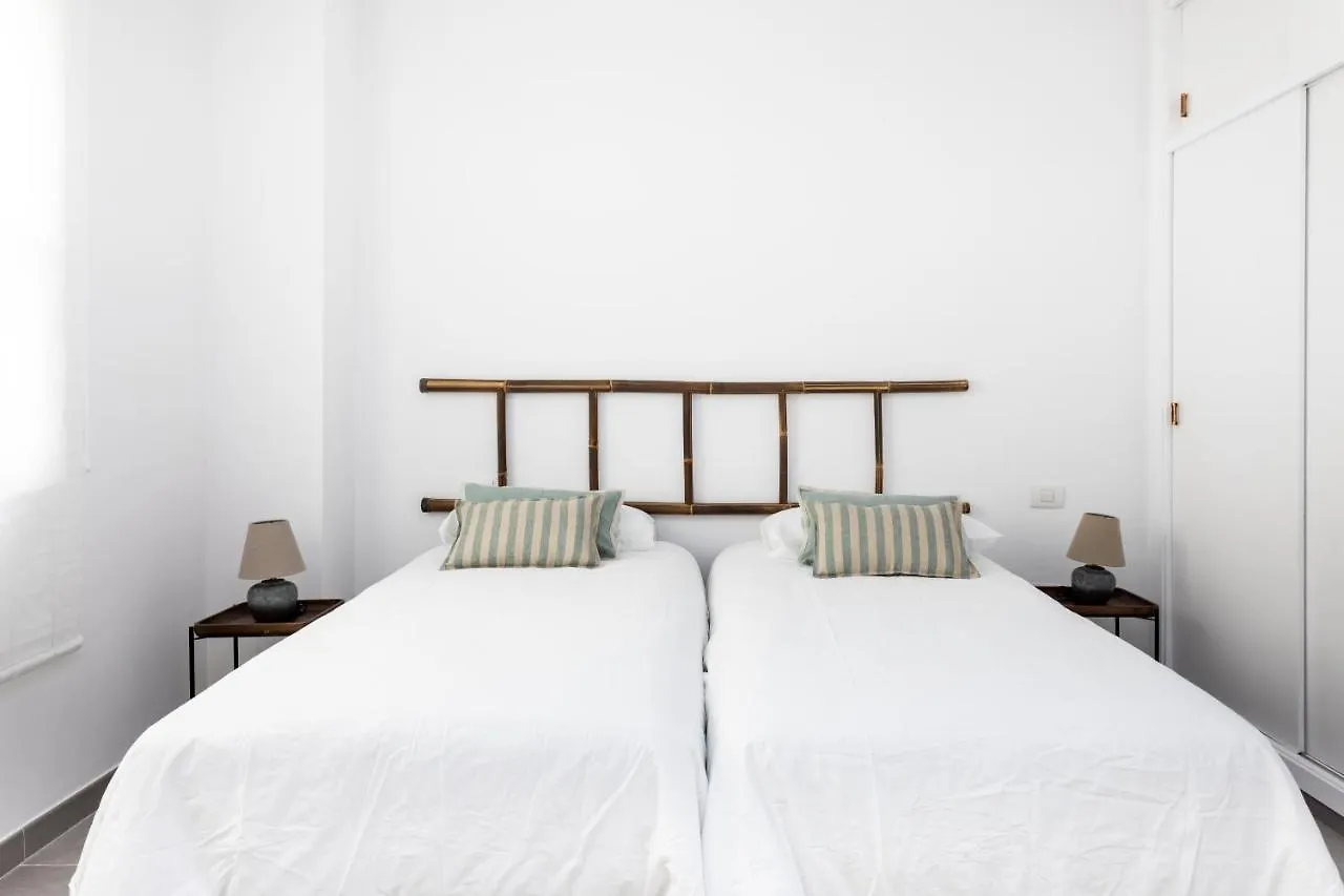 Home2Book Charming Center Apartment Santa Cruz